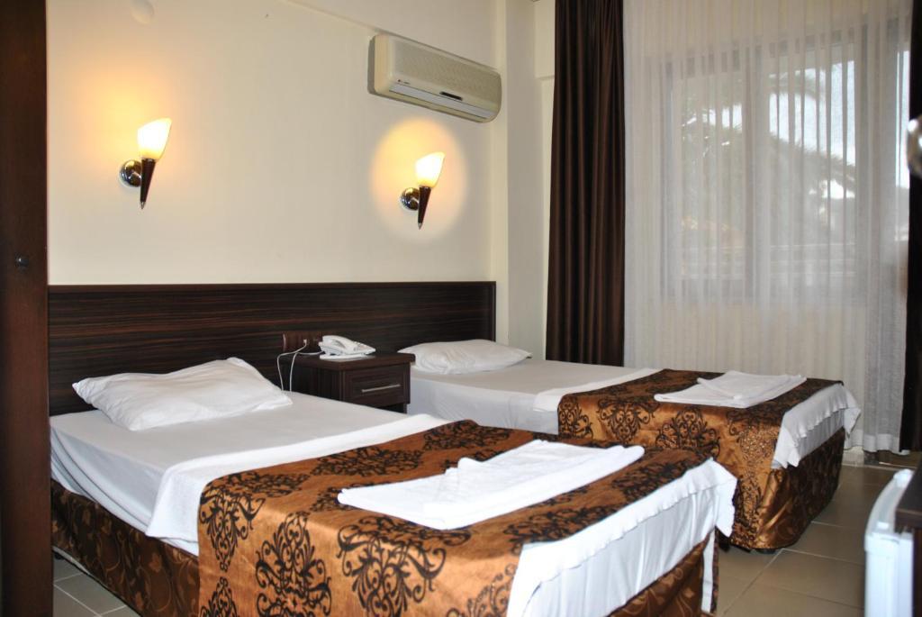 Hotel Green Palm 马尔马里斯 外观 照片